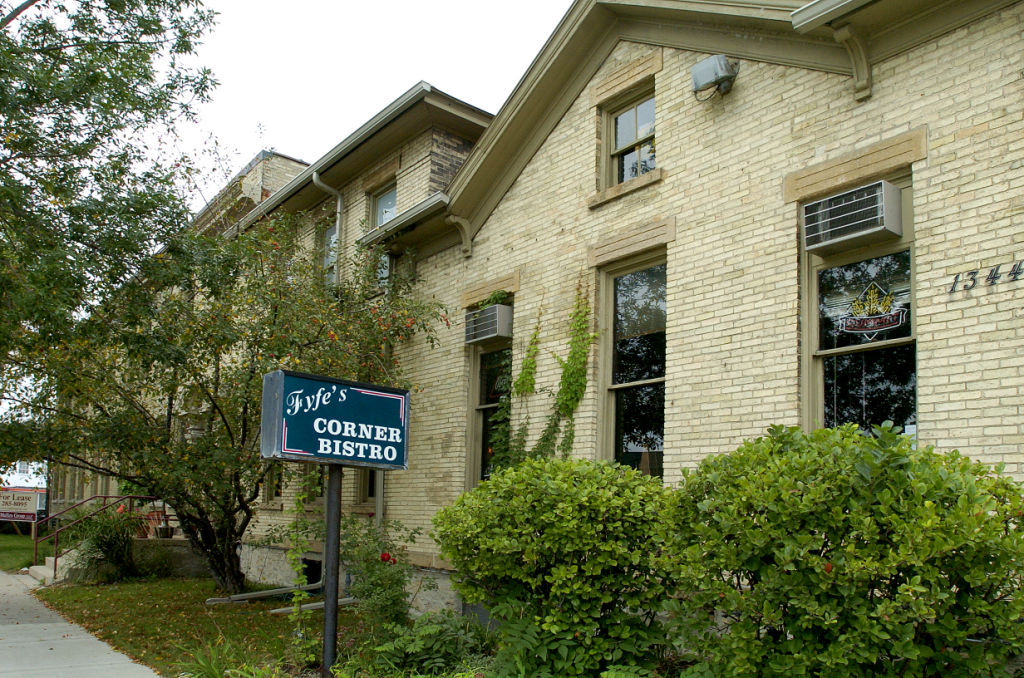 Fyfe's Corner Bistro